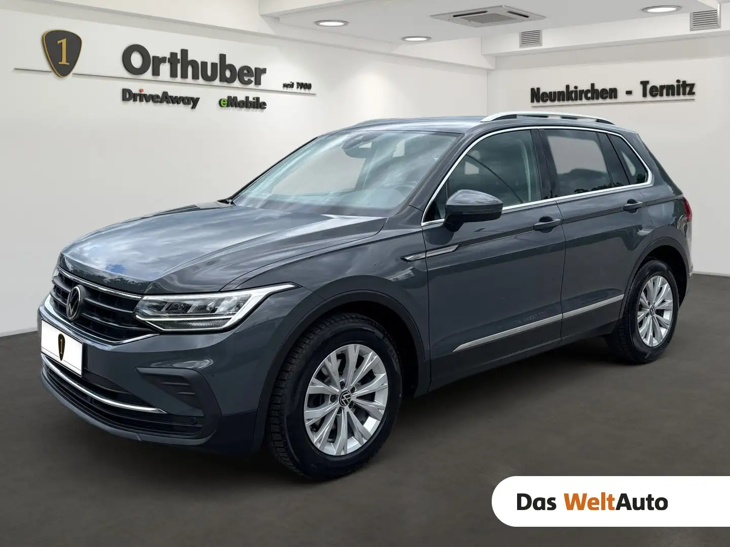 Volkswagen Tiguan 2,0 TDI Life DSG Grau - 1