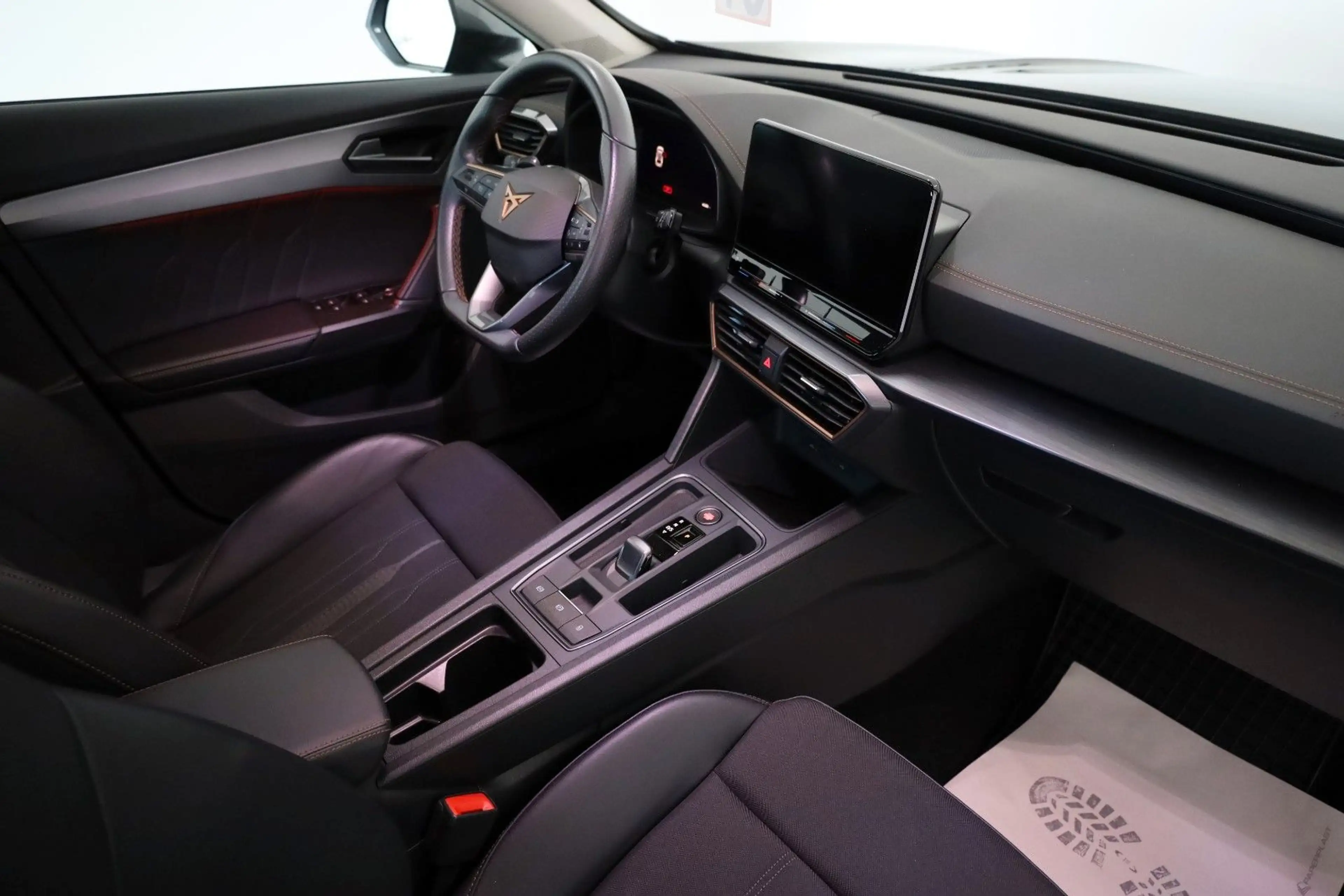 CUPRA Formentor e-Hybrid T.Leder,Navi,LED,ACC,AppleCar — photo 3