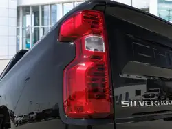 Chevrolet Silverado 1500 снимка Chevrolet Silverado 1500