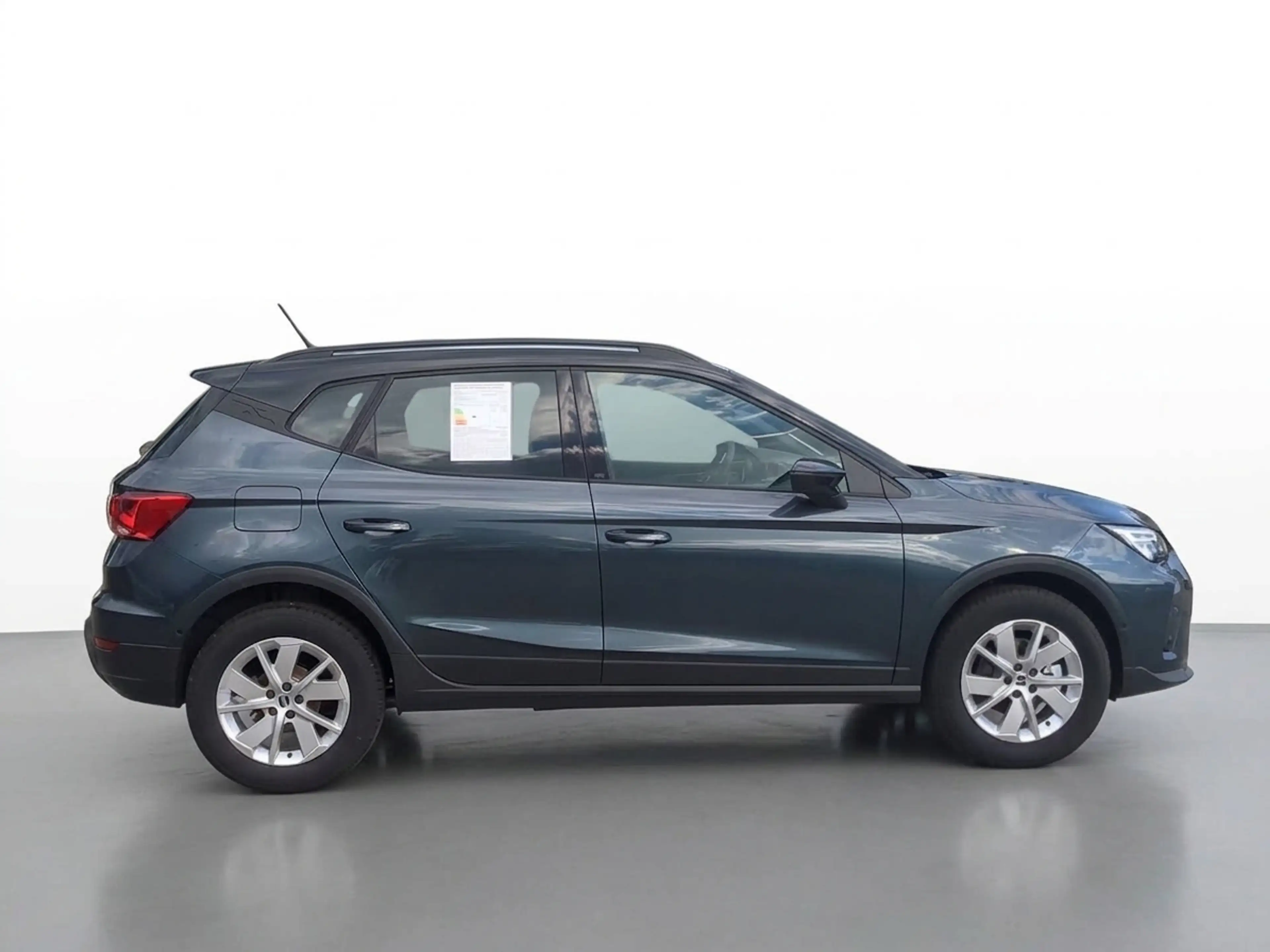 SEAT Arona 1.0 TSI 115 DSG FR SHZ PDC RFK — photo 3