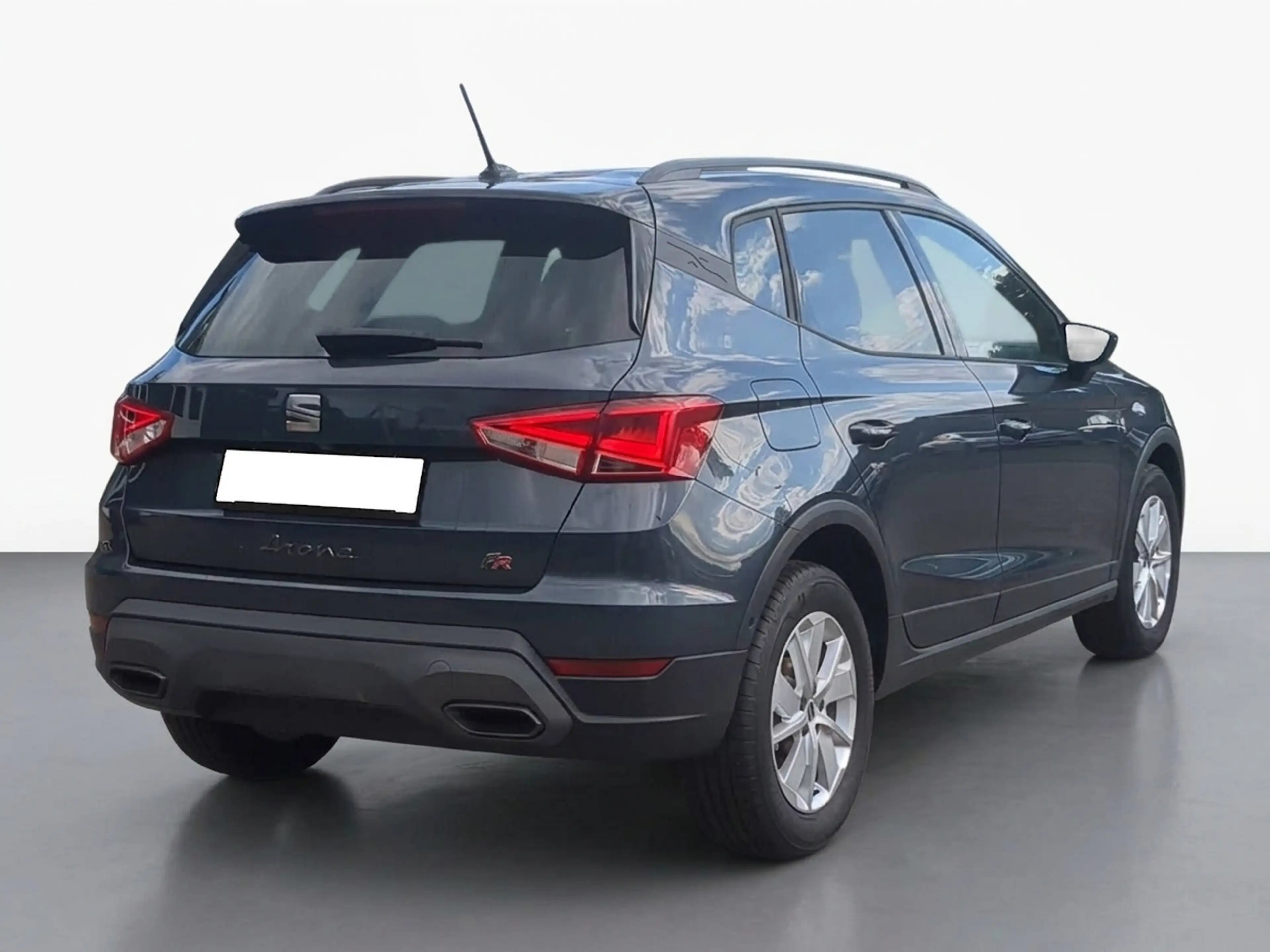SEAT Arona 1.0 TSI 115 DSG FR SHZ PDC RFK — photo 4