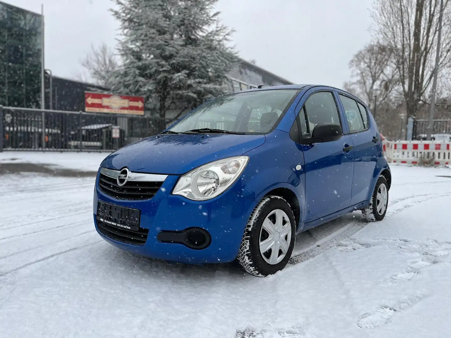 Opel Agila Basis Blau - 1