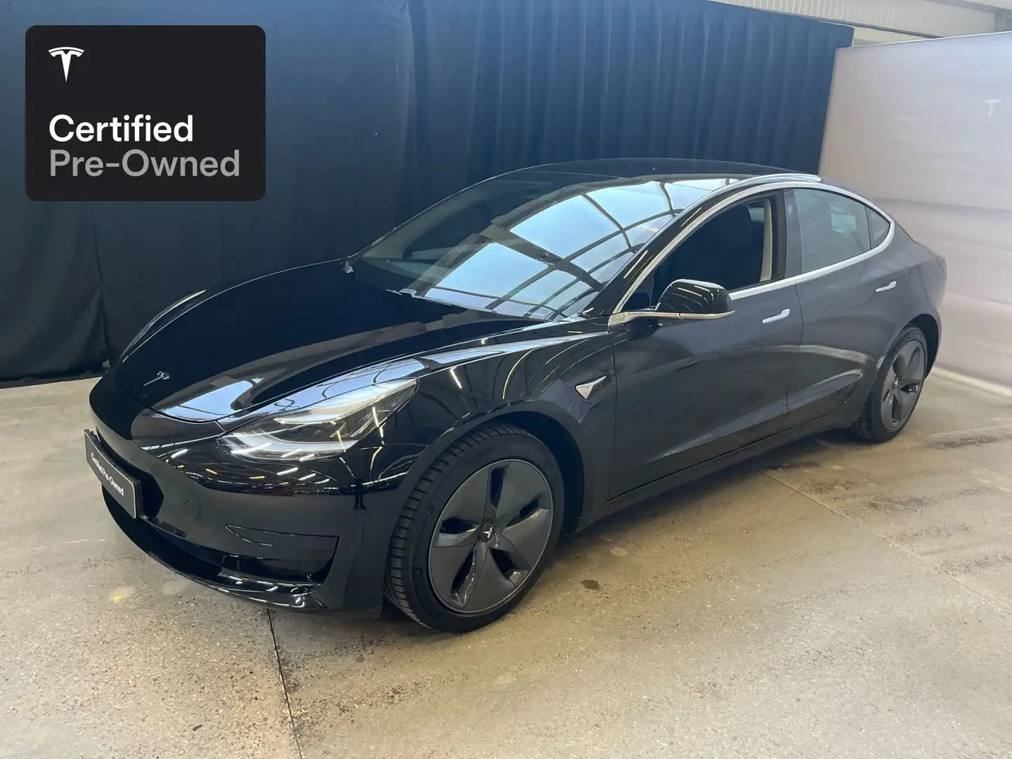 Tesla Model 3 Rear-Wheel Drive “Certified Pre-Owned” Zwart - 2