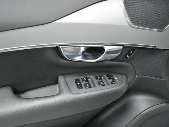 Volvo XC90 2021, foto 8