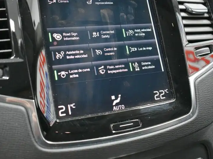 Volvo XC90 2021, foto 12