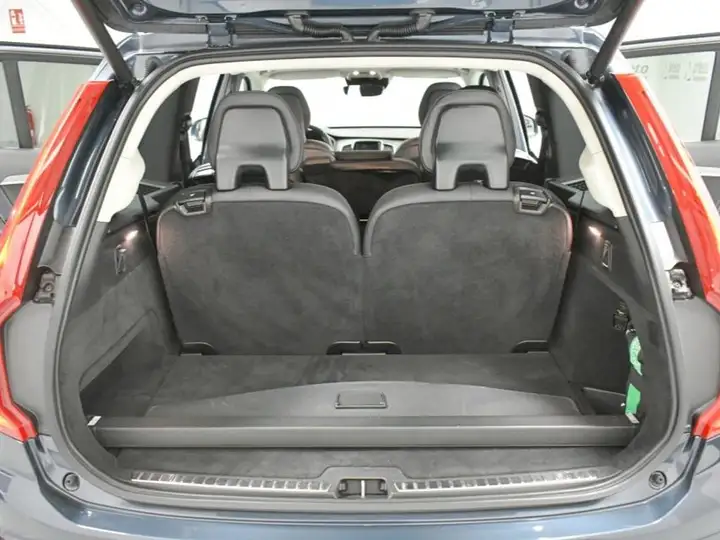 Volvo XC90 2021, foto 30