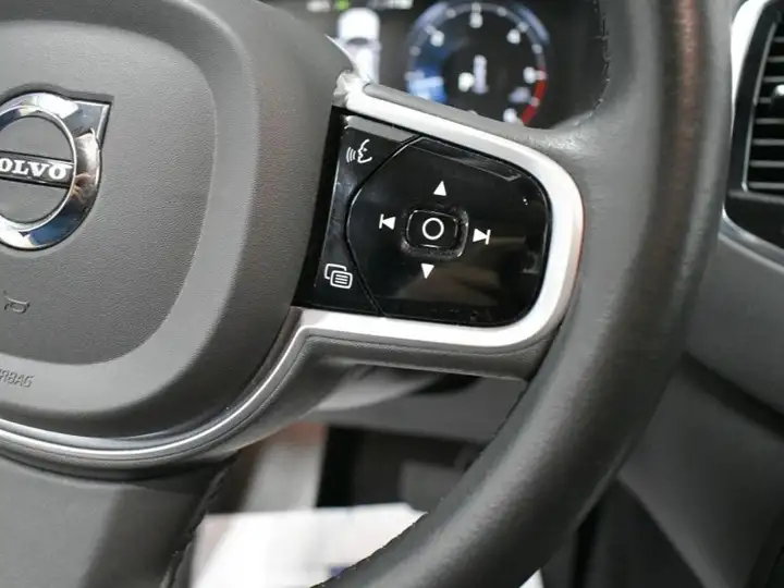 Volvo XC90 2021, foto 22