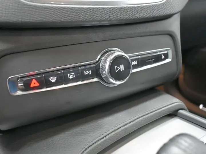 Volvo XC90 2021, foto 23
