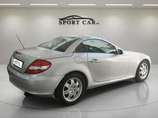 Mercedes-Benz SLK view 6