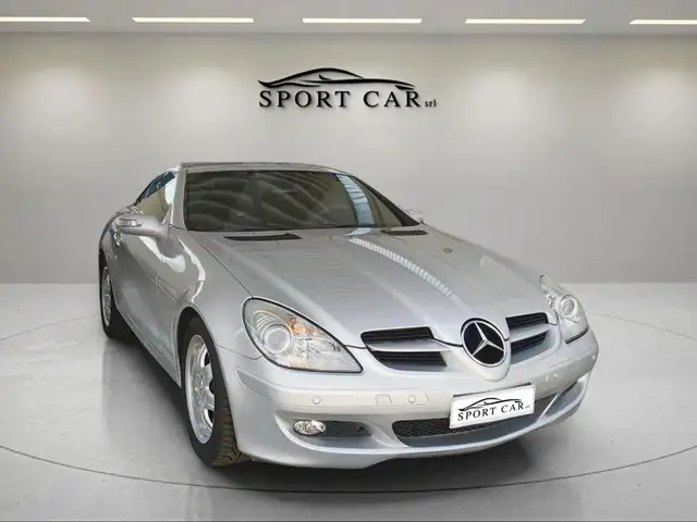 Mercedes-Benz SLK view 8