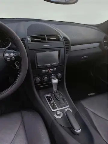 Mercedes-Benz SLK view 14