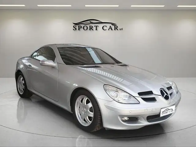 Mercedes-Benz SLK view 10