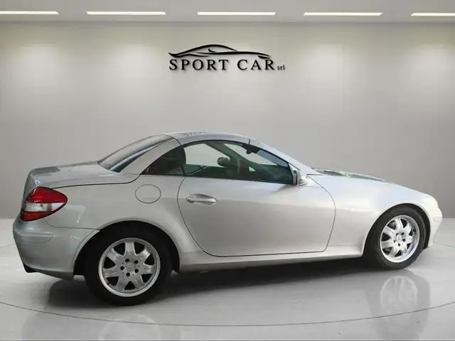Mercedes-Benz SLK view 7