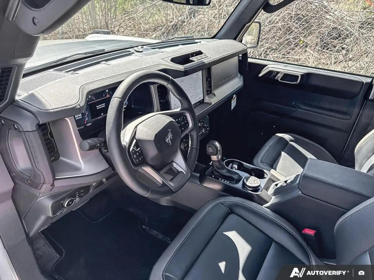 Ford Bronco снимка Ford Bronco