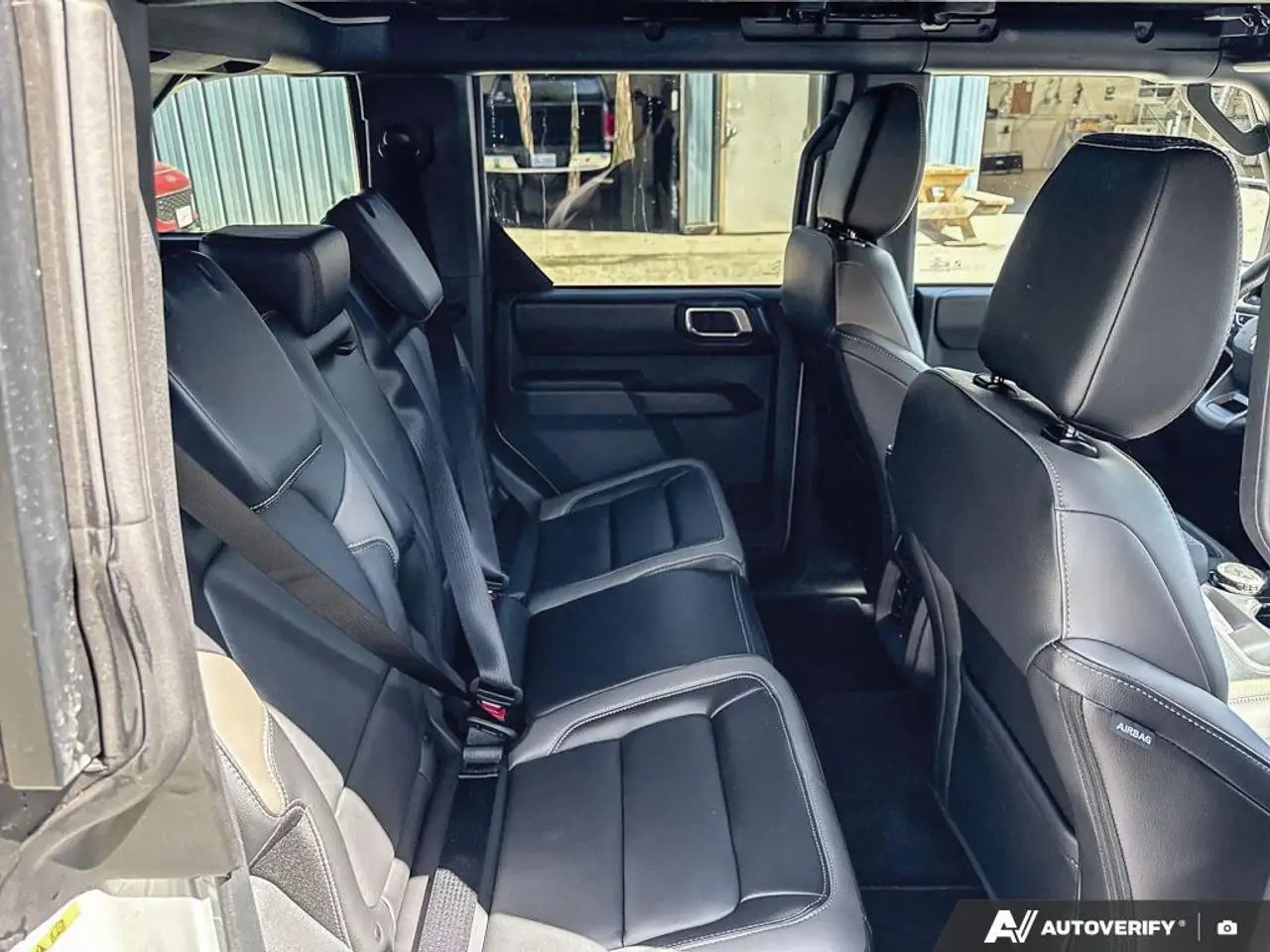 Ford Bronco снимка Ford Bronco