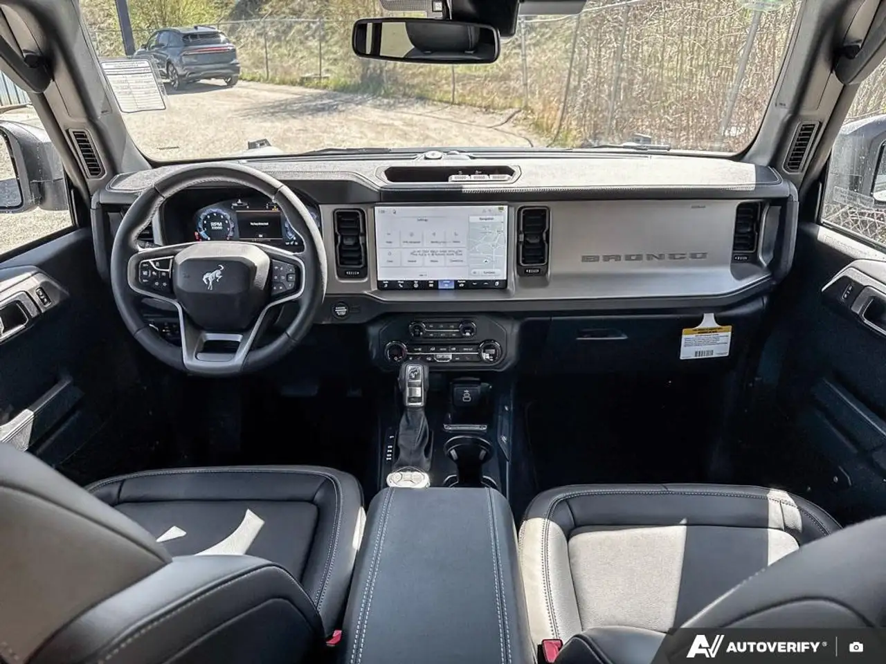 Ford Bronco снимка Ford Bronco