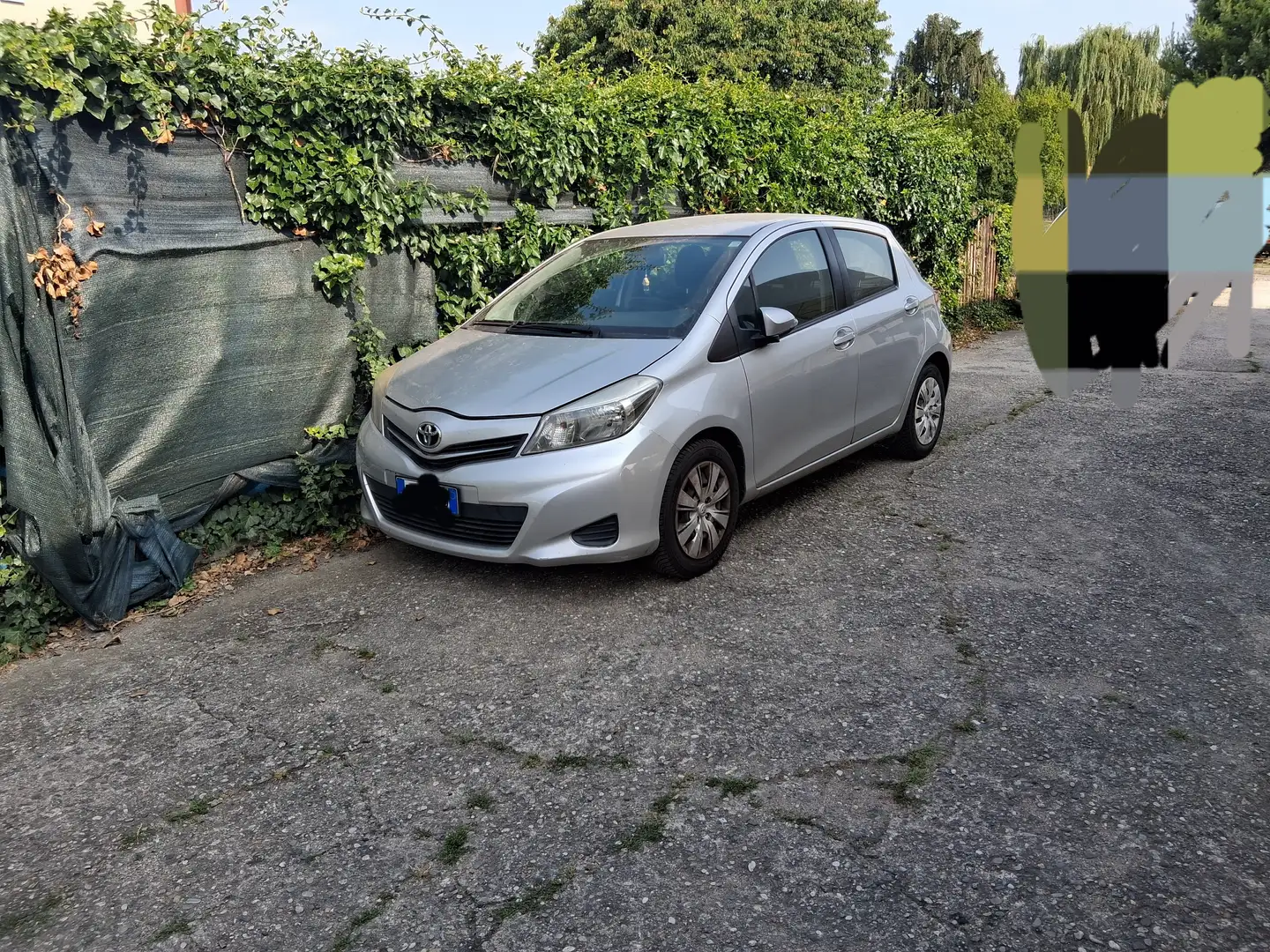 Toyota Yaris Yaris III 2011 5p 1.0 Lounge Grigio - 1