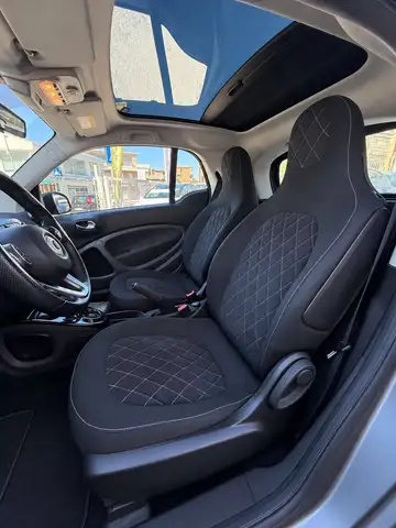 Smart Fortwo view 8