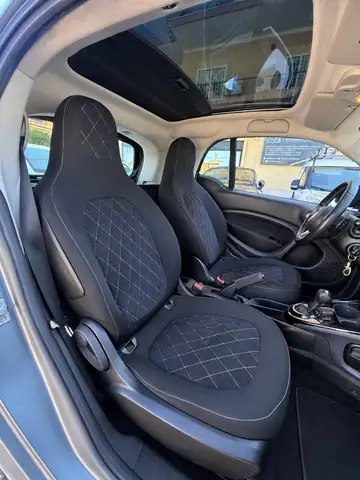 Smart Fortwo view 9