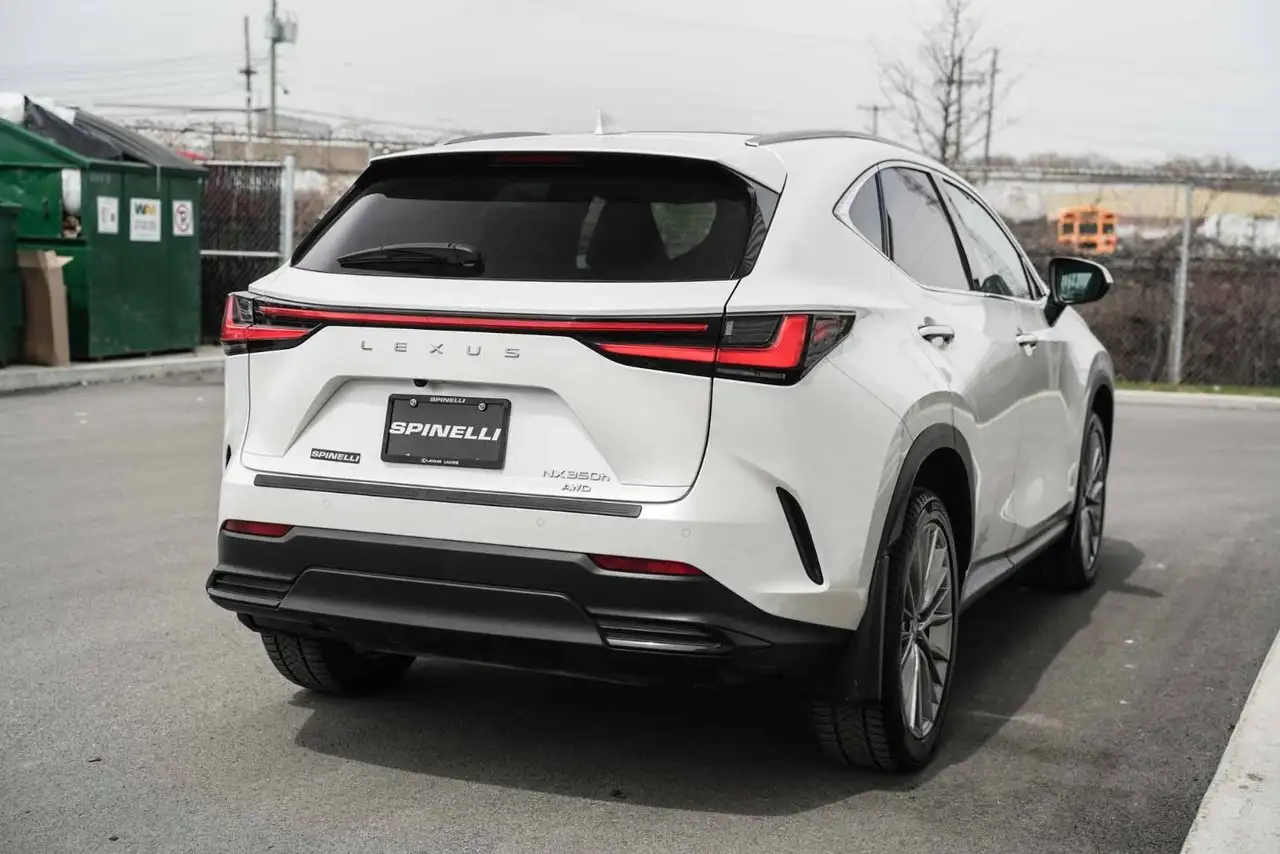 Lexus NX снимка Lexus NX