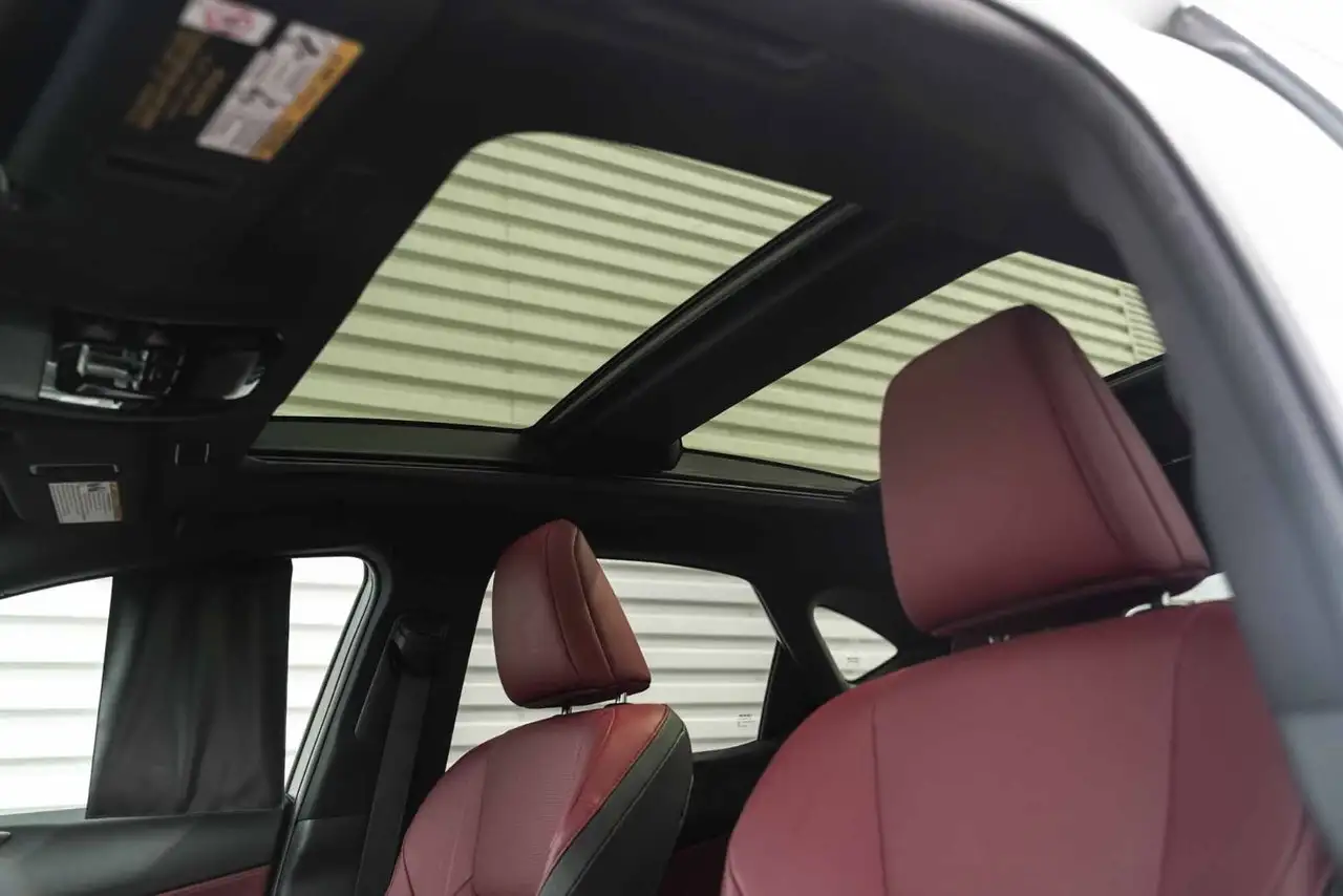 Lexus NX снимка Lexus NX