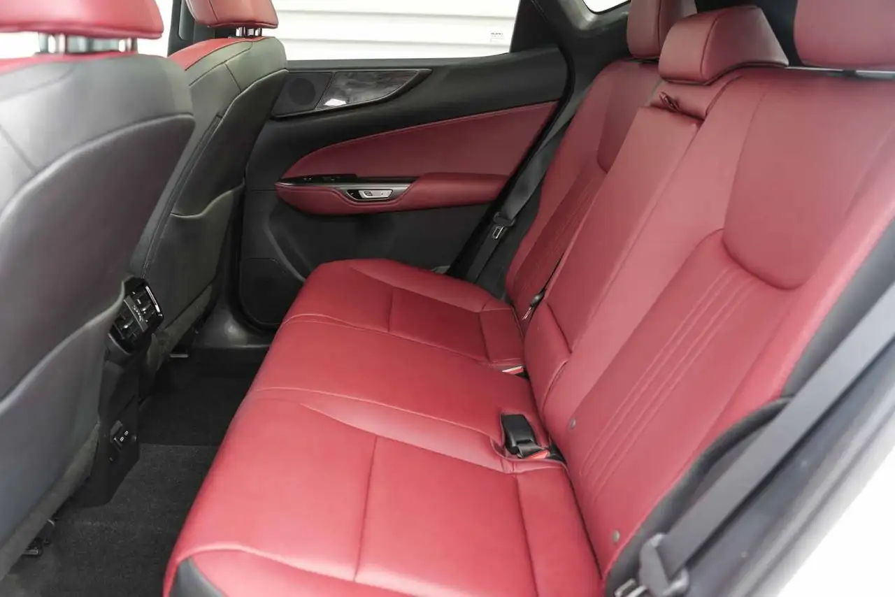 Lexus NX снимка Lexus NX