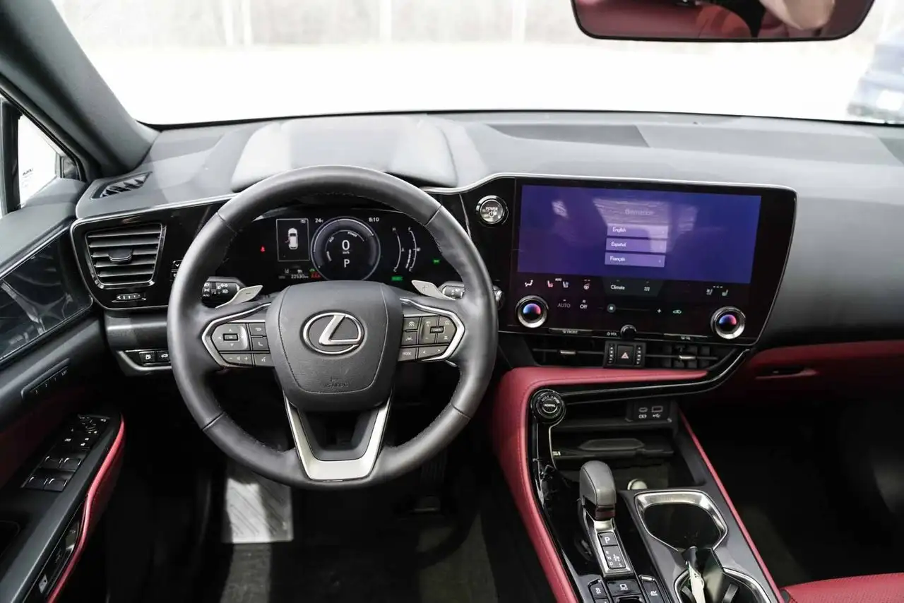 Lexus NX снимка Lexus NX