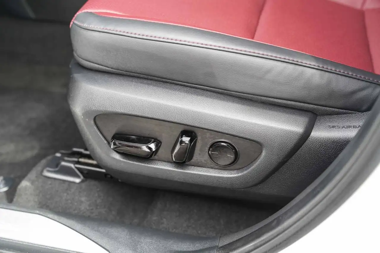 Lexus NX снимка Lexus NX