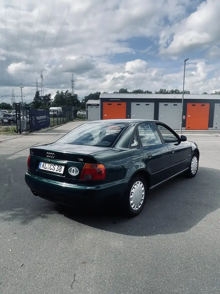 Audi A4 1.6, foto 4