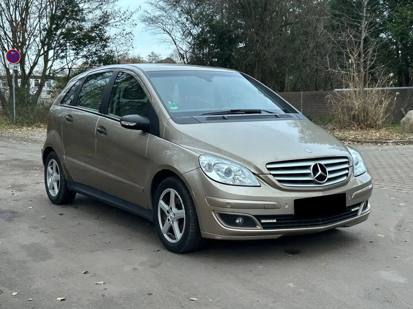 Mercedes-Benz B 200 B B 200 *Automatik* *Navi* *AHK* Oro - 2