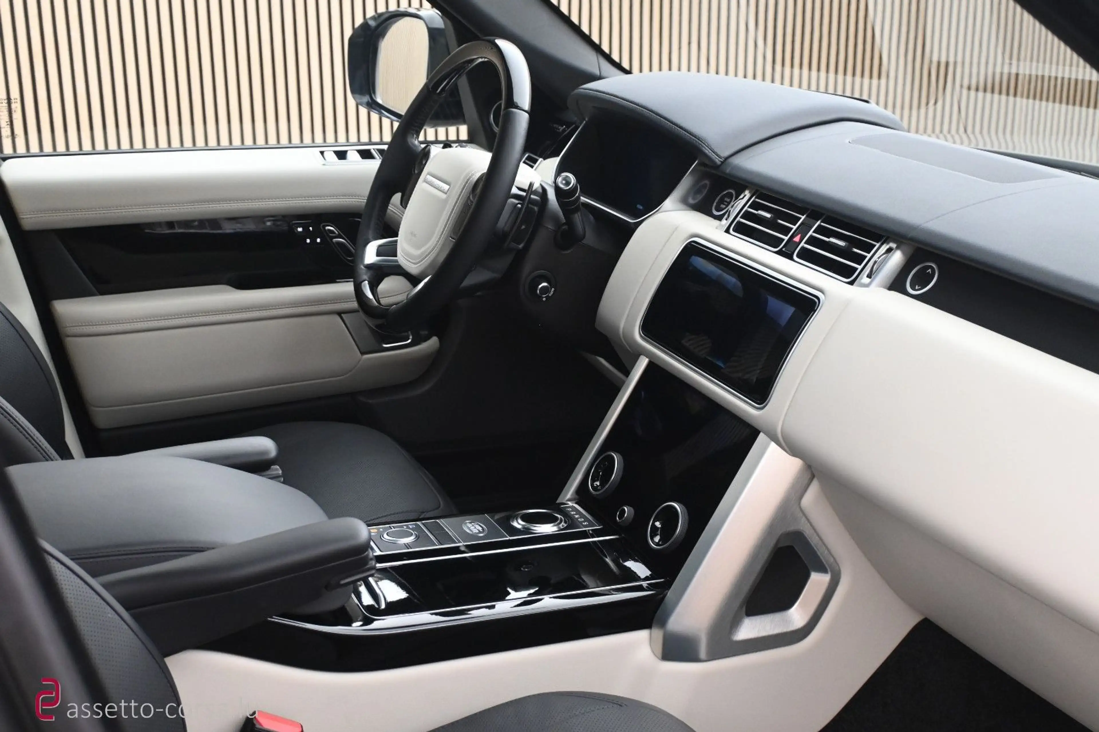 Land Rover Range Rover SDV8 Vogue*LED*Pano*AHK*Meridian — photo 14