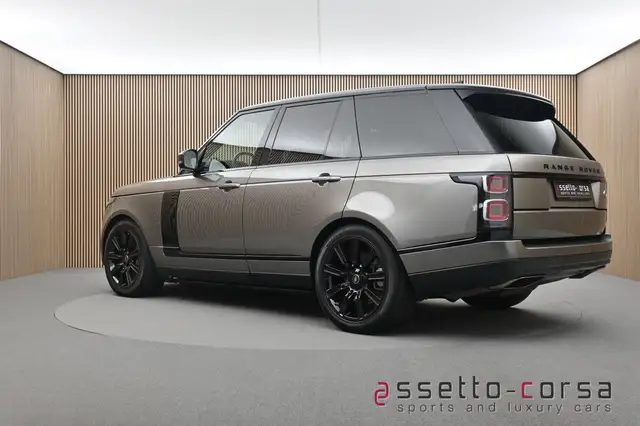 Land Rover Range Rover view 2