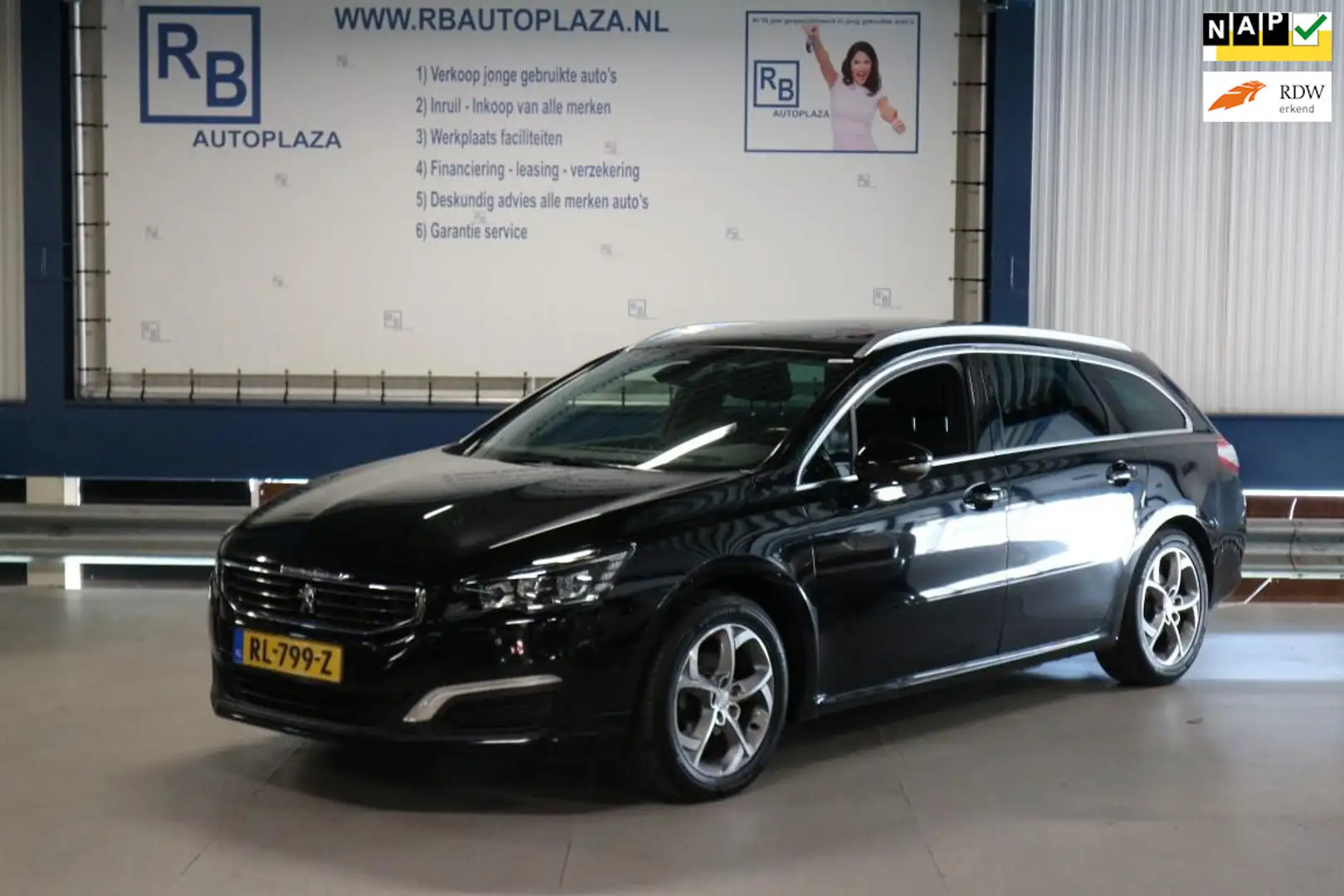 Peugeot 508 SW 1.6 BlueHDi Blue Lease Executive Pack / FULL OP Černá - 1