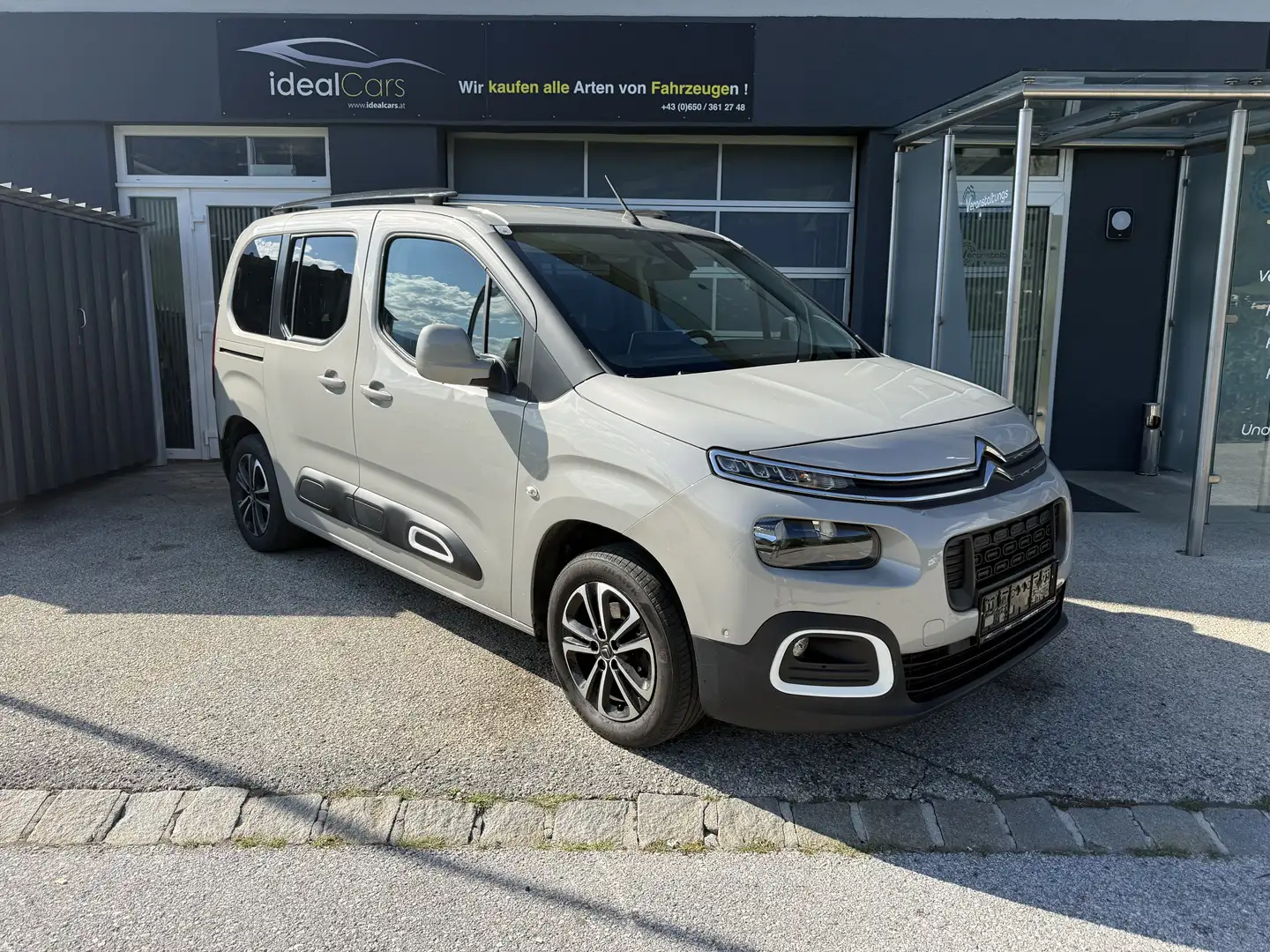 Citroen Berlingo PureTech 110 S&S Live - 1