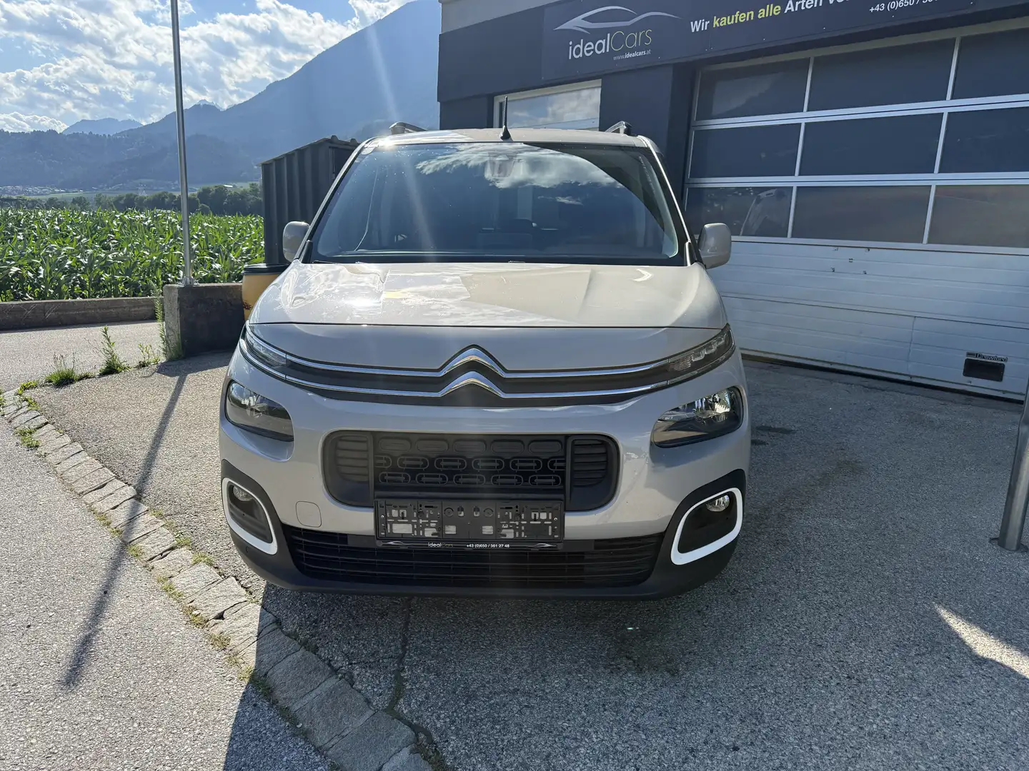 Citroen Berlingo PureTech 110 S&S Live - 2