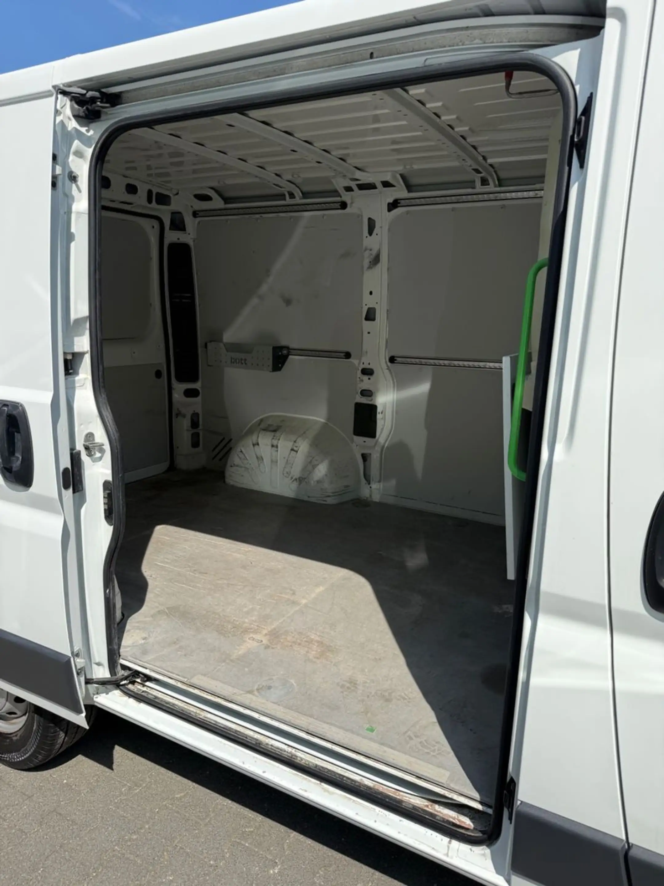 Peugeot Boxer Kasten L1H1 Avantage Edition — photo 11
