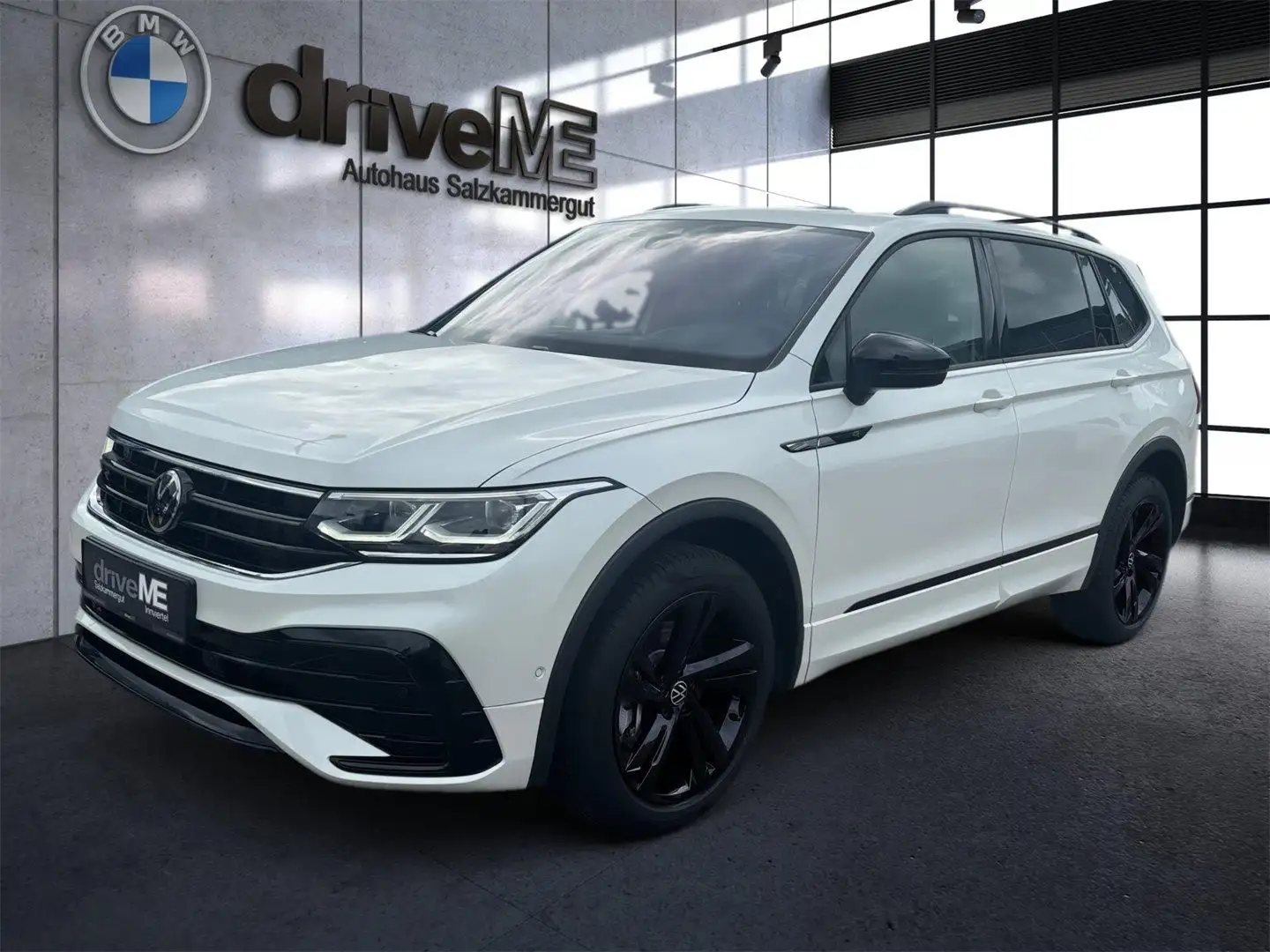 Volkswagen Tiguan 2,0 TDI SCR DSG 4Motion Wit - 2
