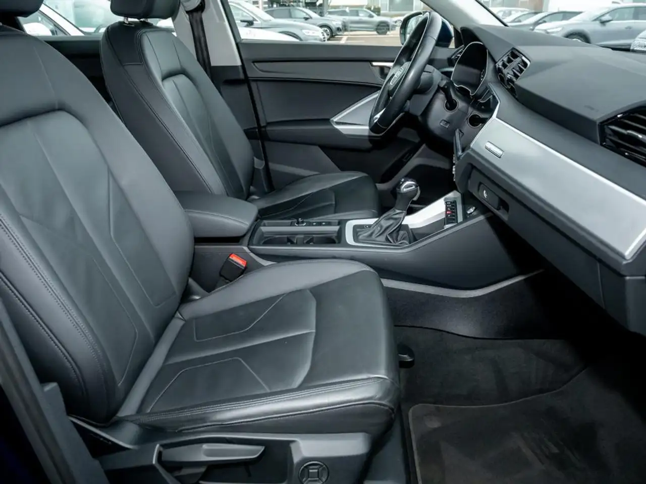 Audi Q3 45 TFSI e Stronic,LED,ACC,Navi+,360° 7