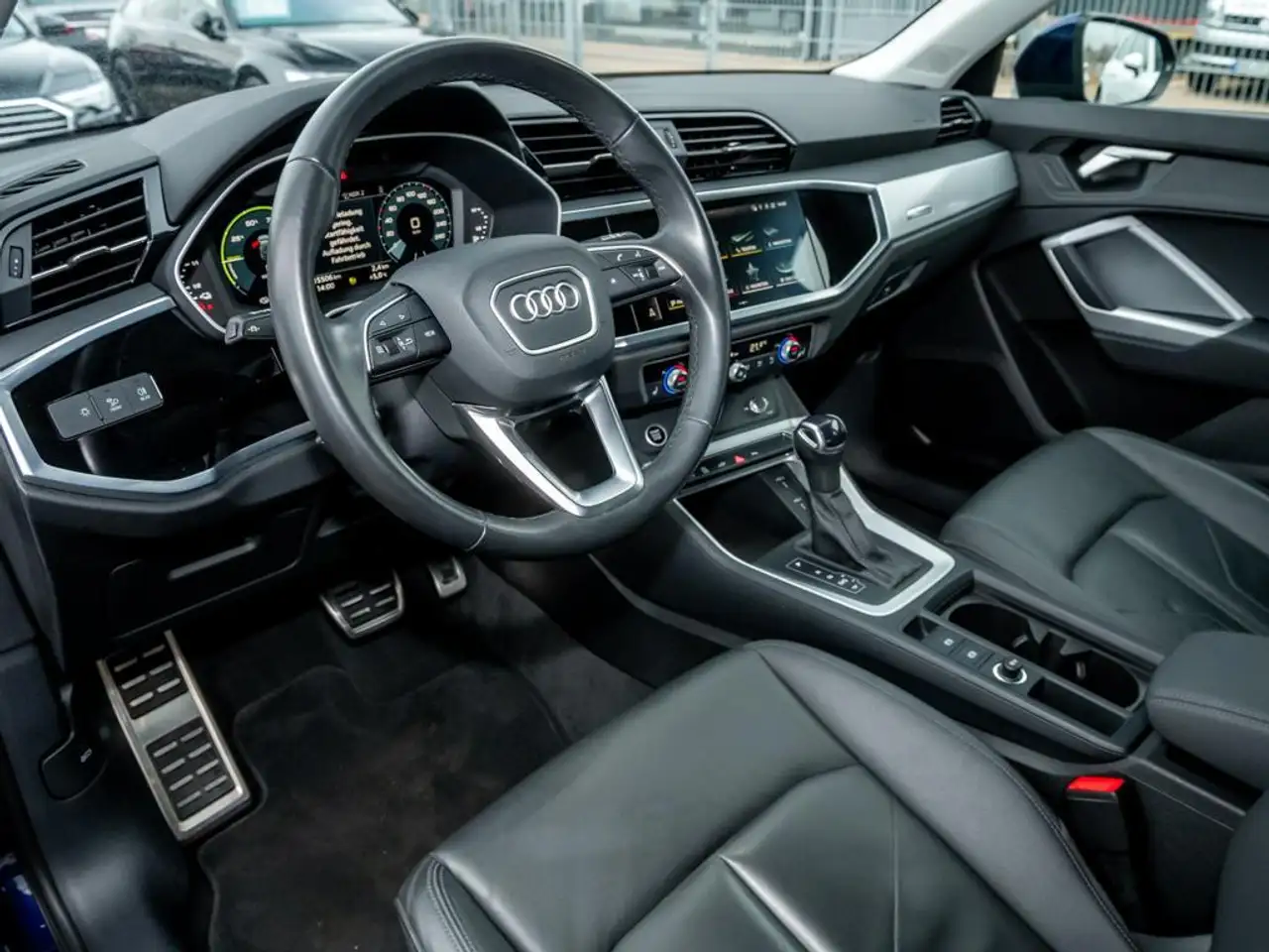 Audi Q3 45 TFSI e Stronic,LED,ACC,Navi+,360° 4