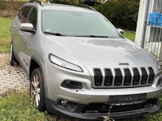 Jeep Cherokee Night Eagle 4WD