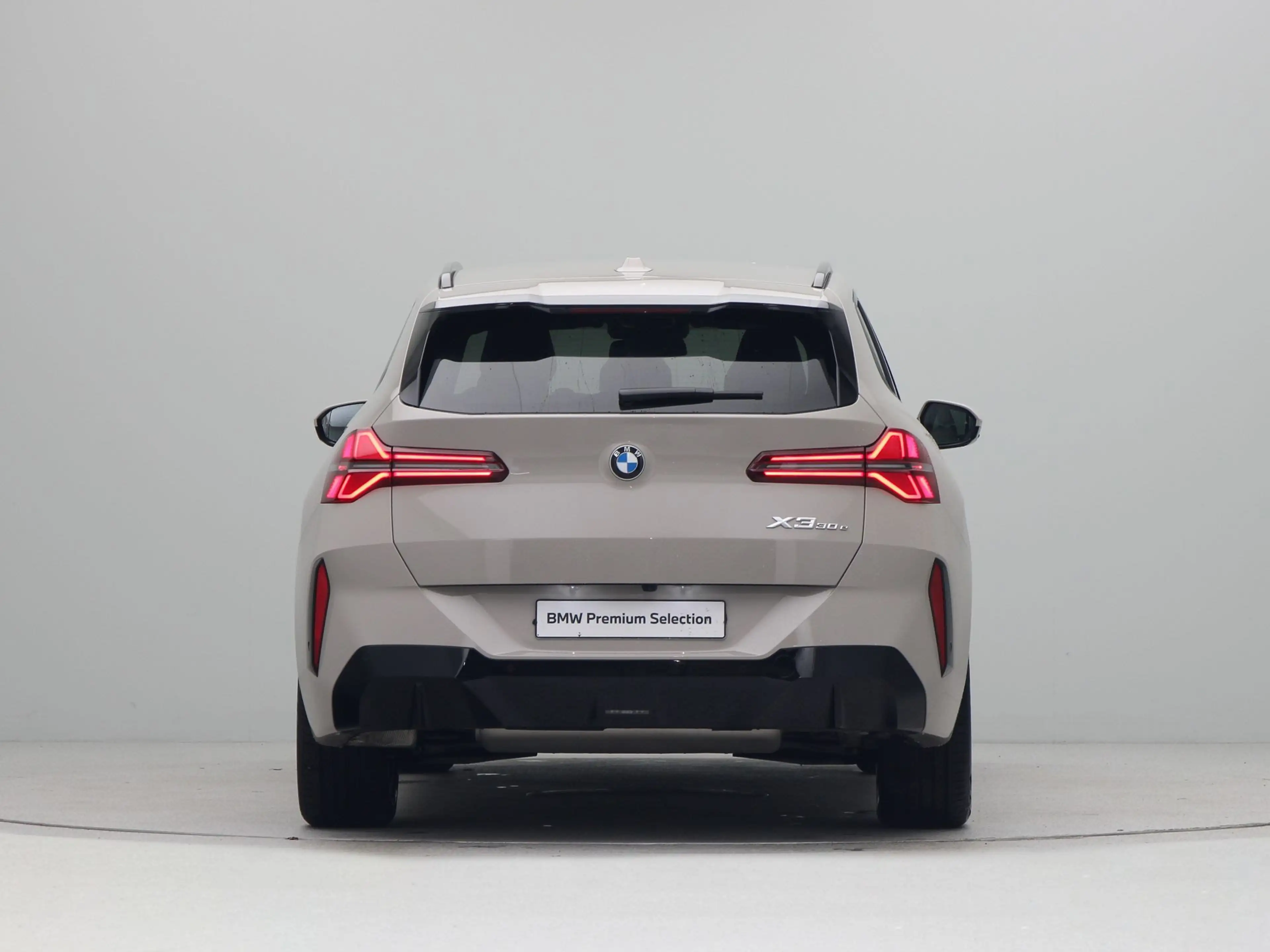 BMW X3 30e xDrive — photo 10