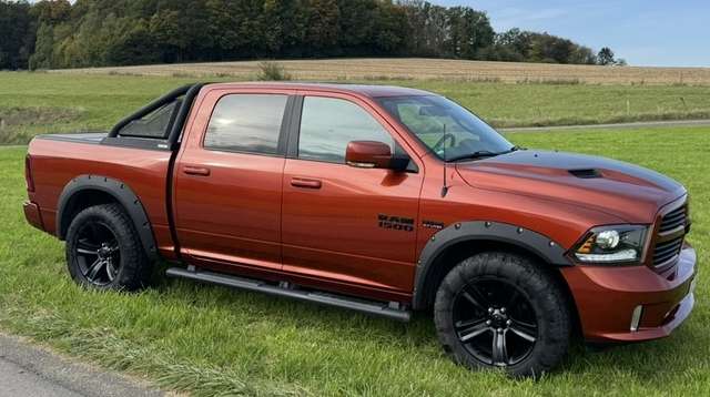 Imagine RAM 1500 Crew Cab Sport Sondermodell DE Ez.