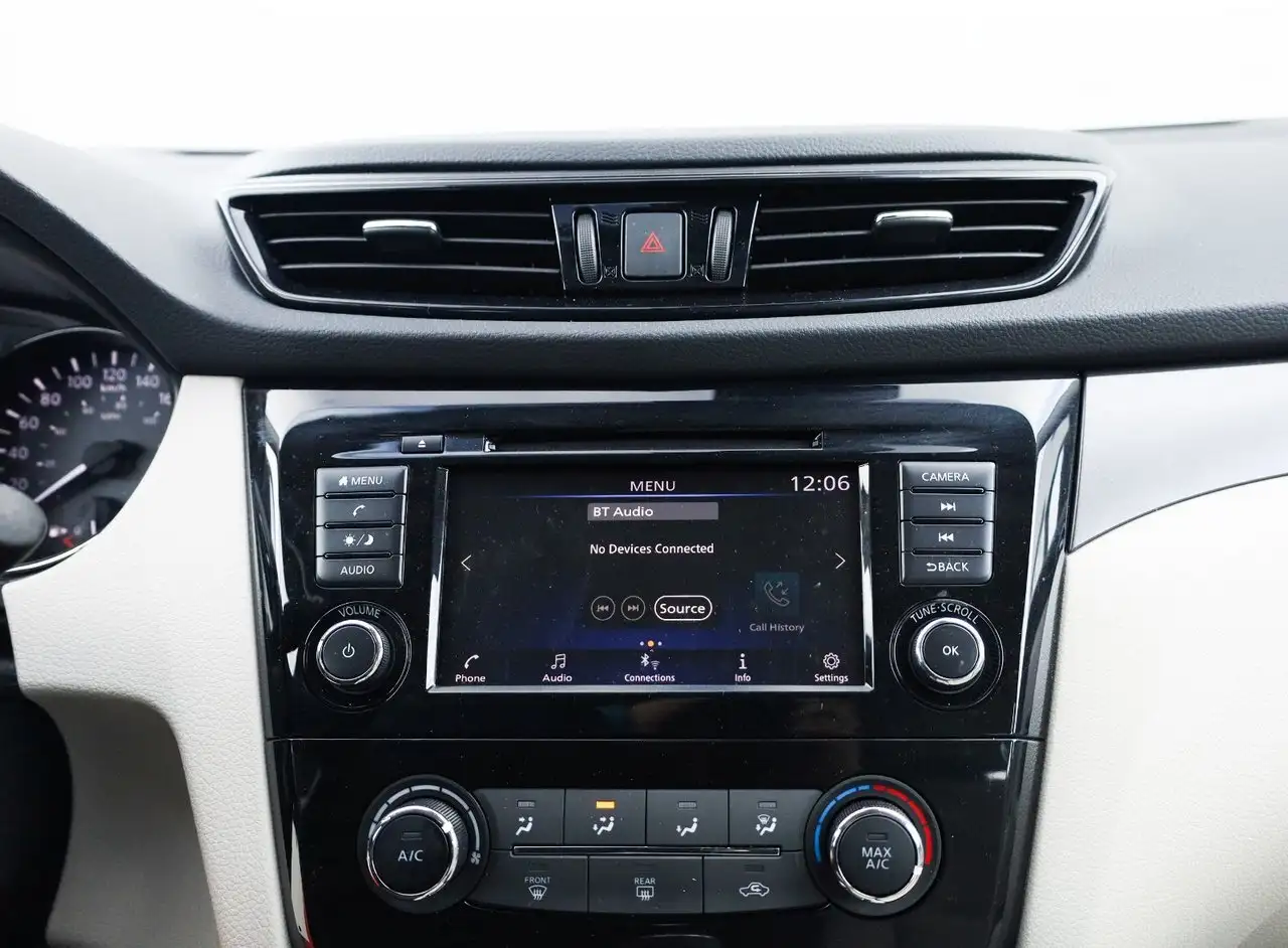 Nissan Qashqai снимка Nissan Qashqai