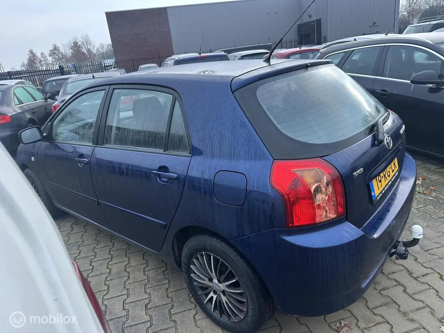 Toyota Corolla 1.6 VVT-i Linea Sol Blauw - 2