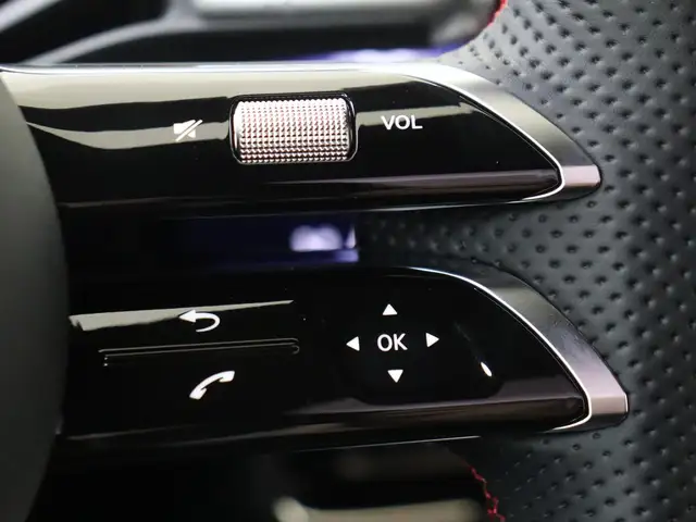 Mercedes-Benz Cla view 13