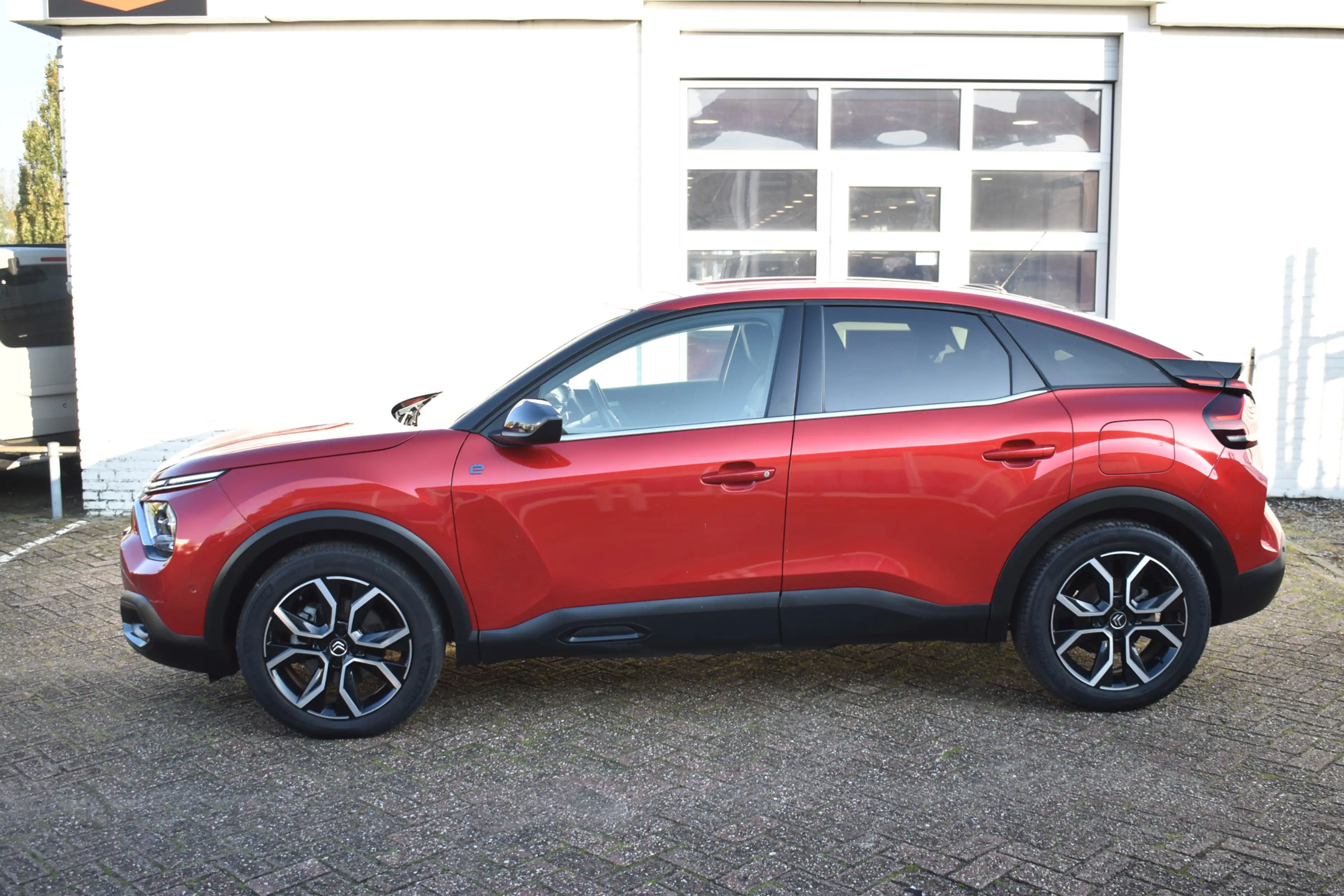 Citroen E-C4 Electric Shine 50 kWh | SOH 90% | Navigatie | Airconditioni — photo 7