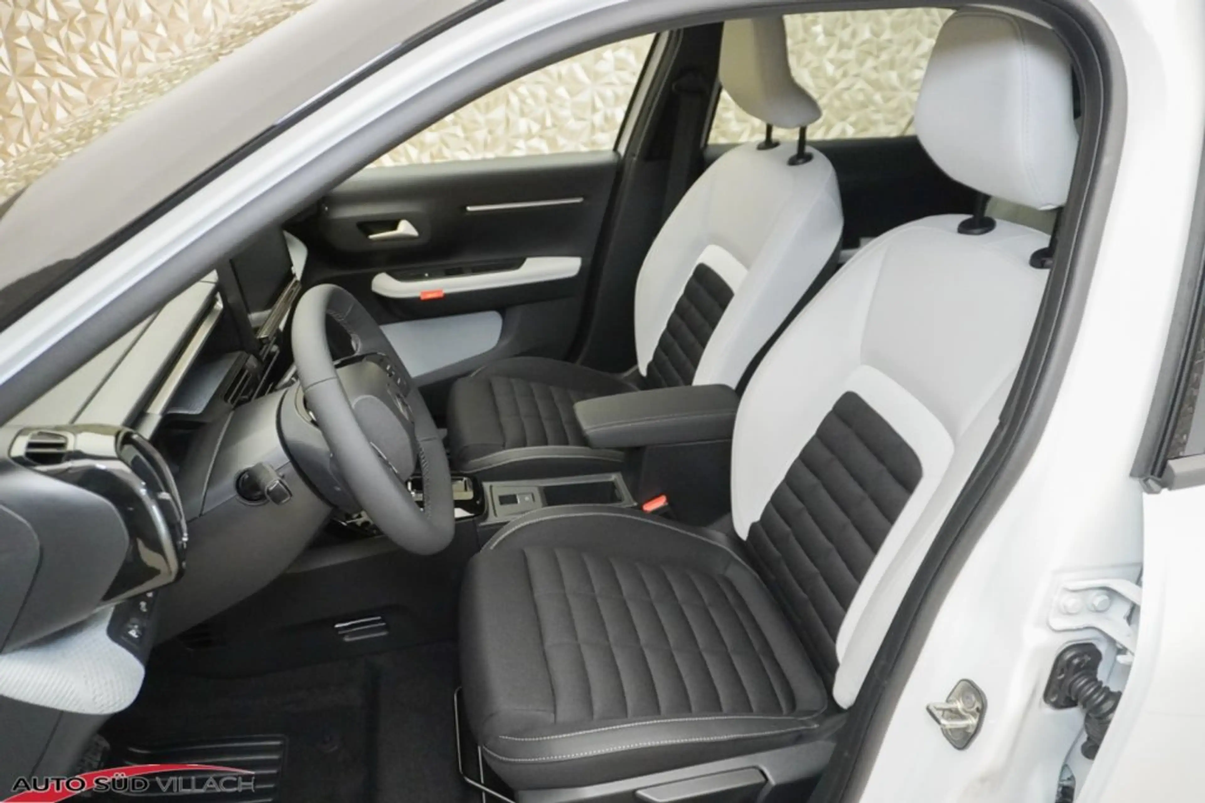 Citroen C3 Aircross Hybrid 145PS Automatik MAX — photo 10