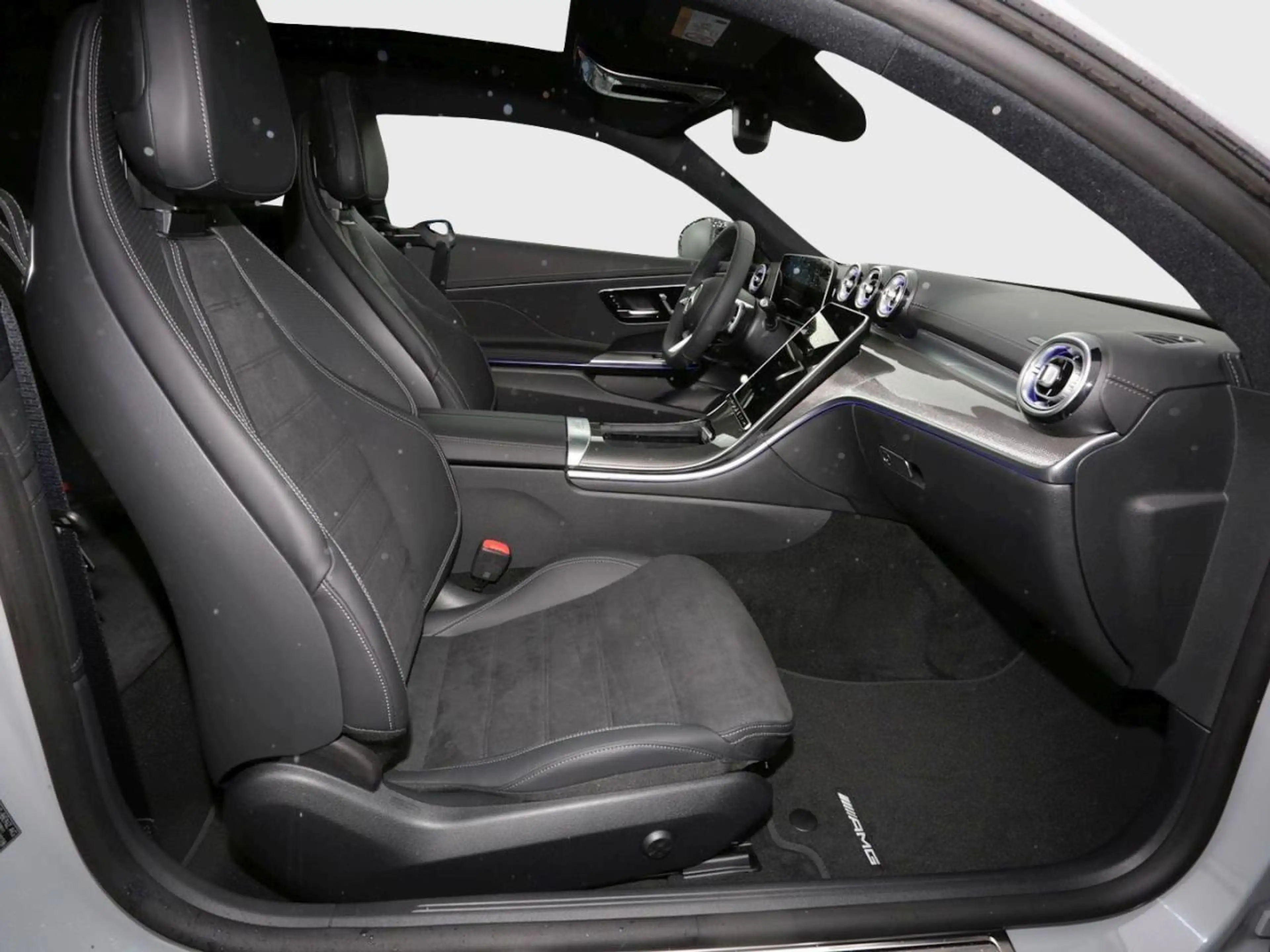 Mercedes-Benz CLE 220 d Coupé AMG Night Panorama 360° — photo 9