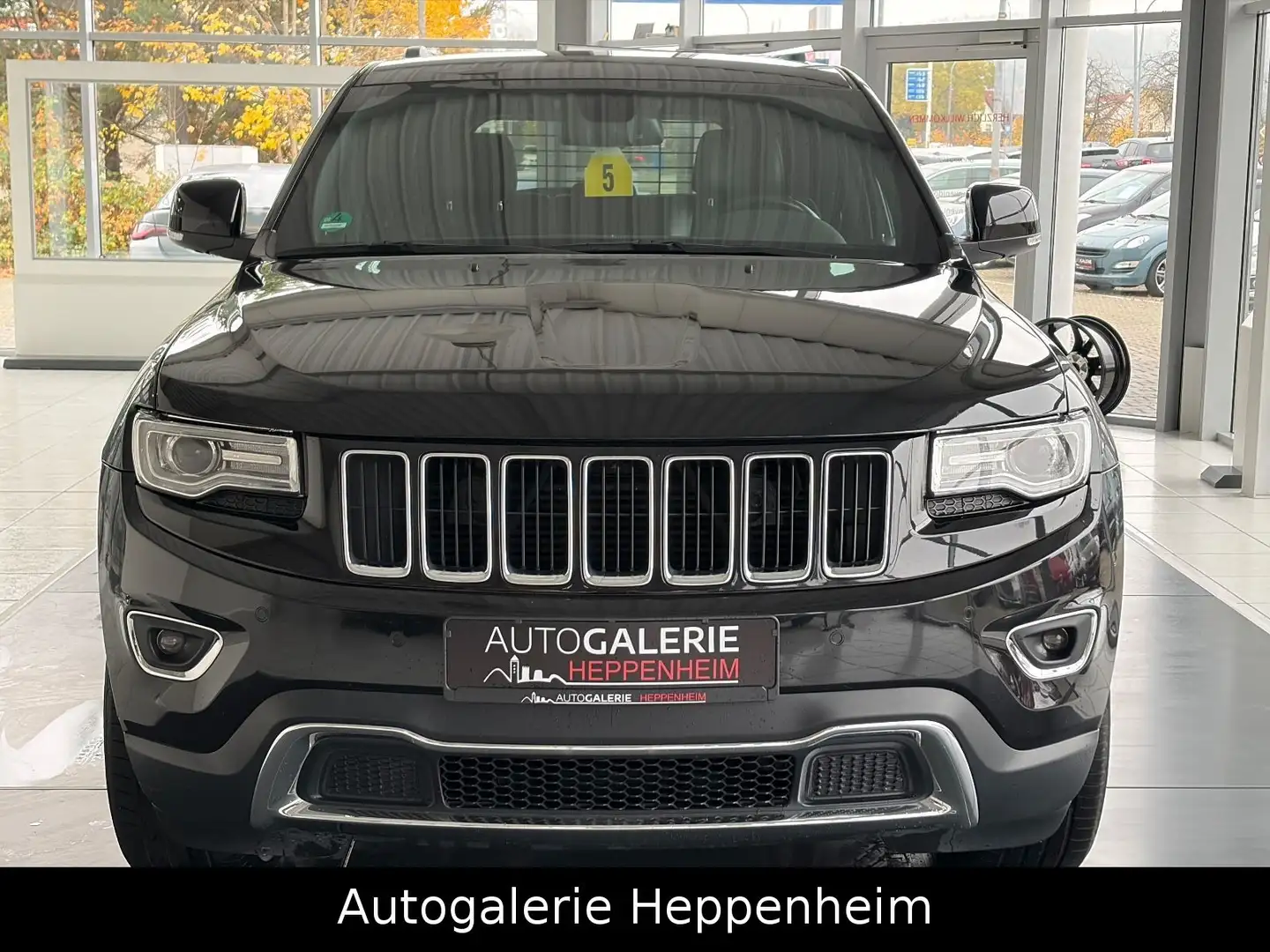 Jeep Grand Cherokee 3.0 CRD Limited/AUT/NAV/SHZ Schwarz - 2