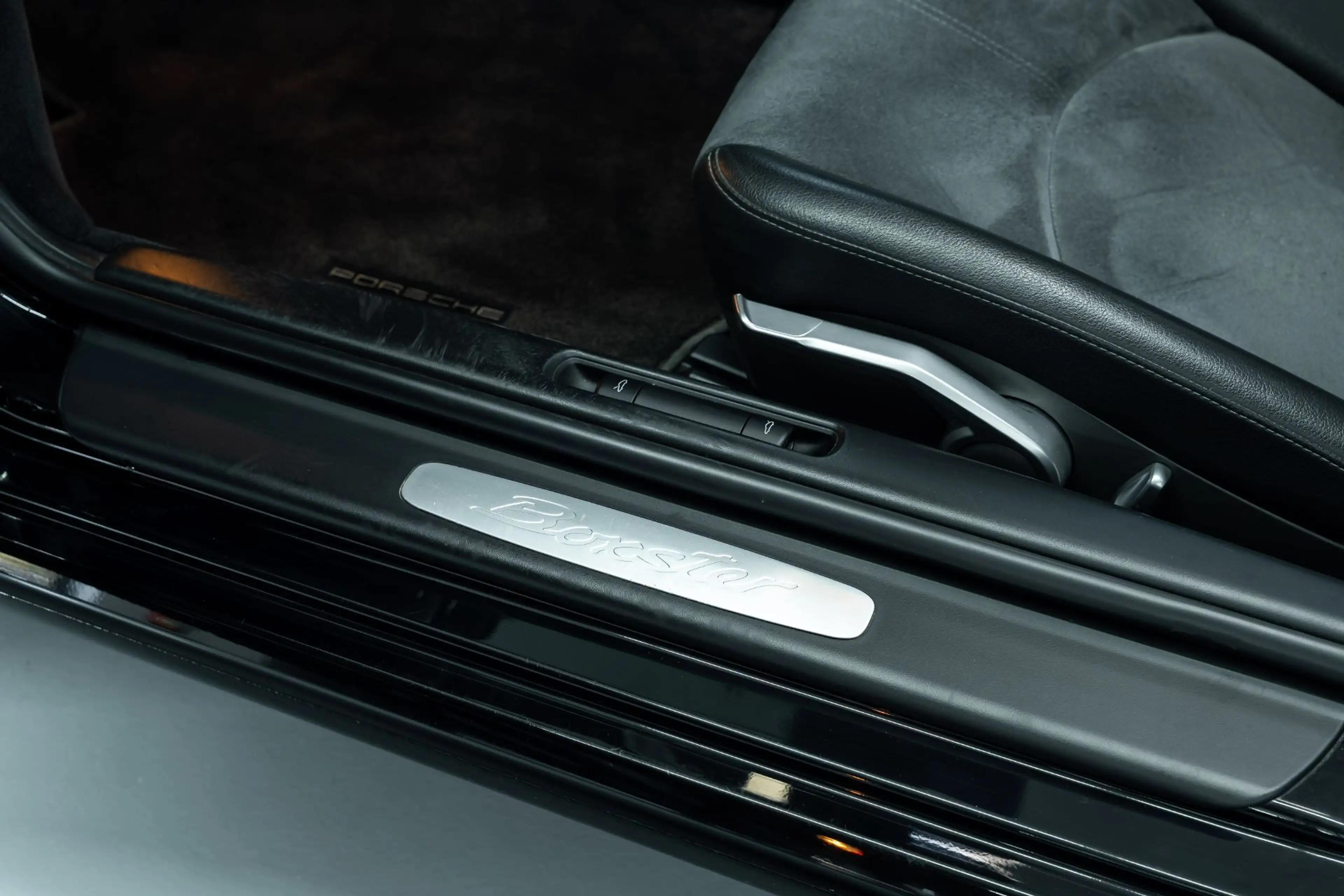Porsche Boxster 2.7 — photo 12